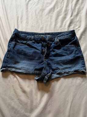 Universal Thread Dark Wash Denim Cutoff Shorts